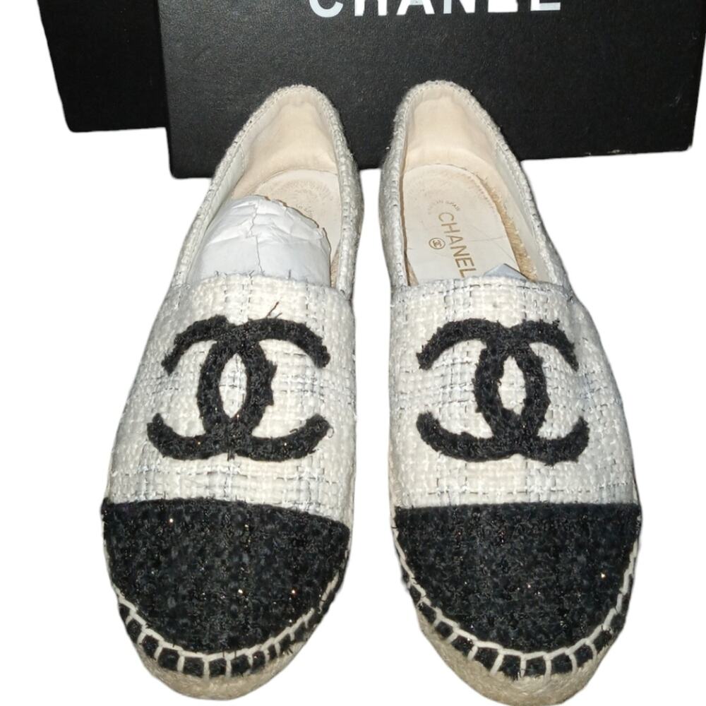 Chanel Women's Black and White Tweed Espadrilles with Box Size 9